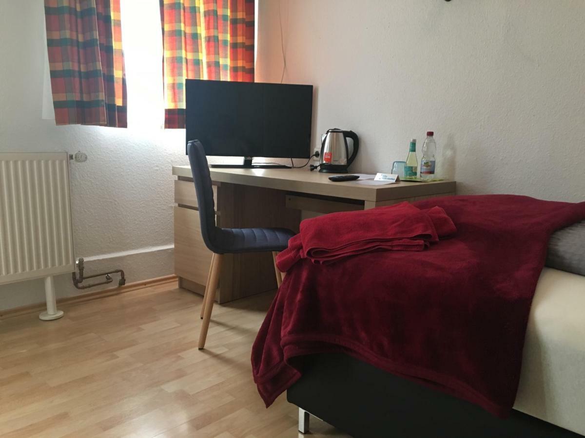 Hotel Lamm Stuttgart Waldenbuch Экстерьер фото